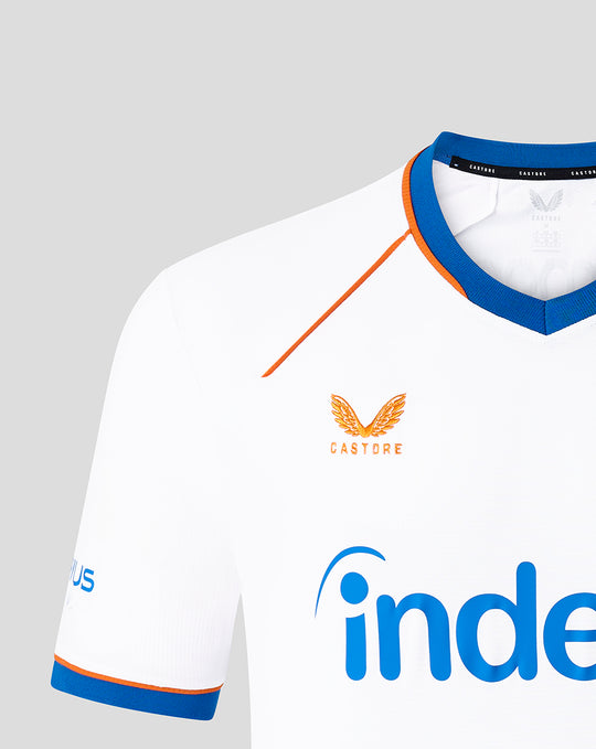 Close up of white FC Utrecht third shirt with orange piping and blue collar.