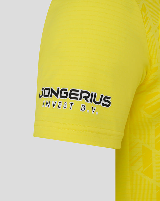 Close up van een felgele FC Utrecht keepershirt met JONGERIUS INVEST B.V. logo op de mouw
