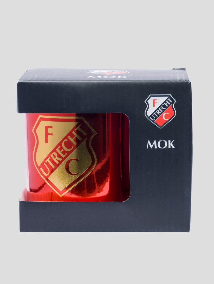 Red metallic FC Utrecht mug inside a dark blue box with crest and MOK label